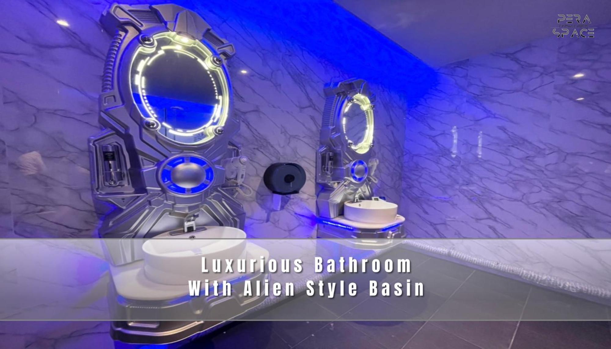Pera Space Capsule Hotel Phuket Dış mekan fotoğraf